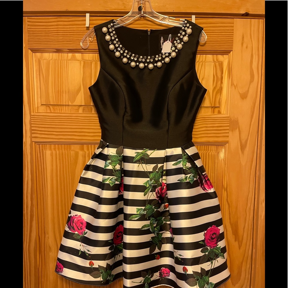 Mac Duggal cocktail Dress